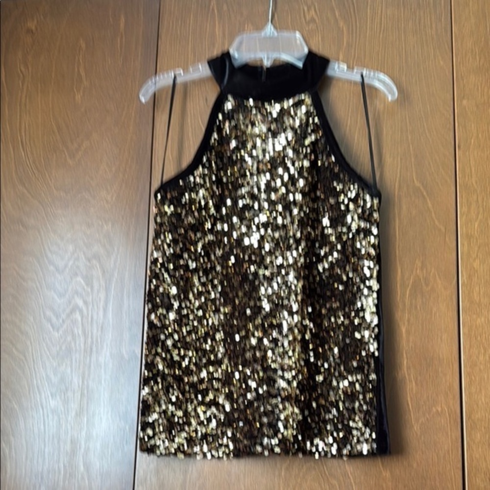 Cable & Gauge NWT Halter Top,Front Gold Sequin, Back/Neck Black Velvet Sz M